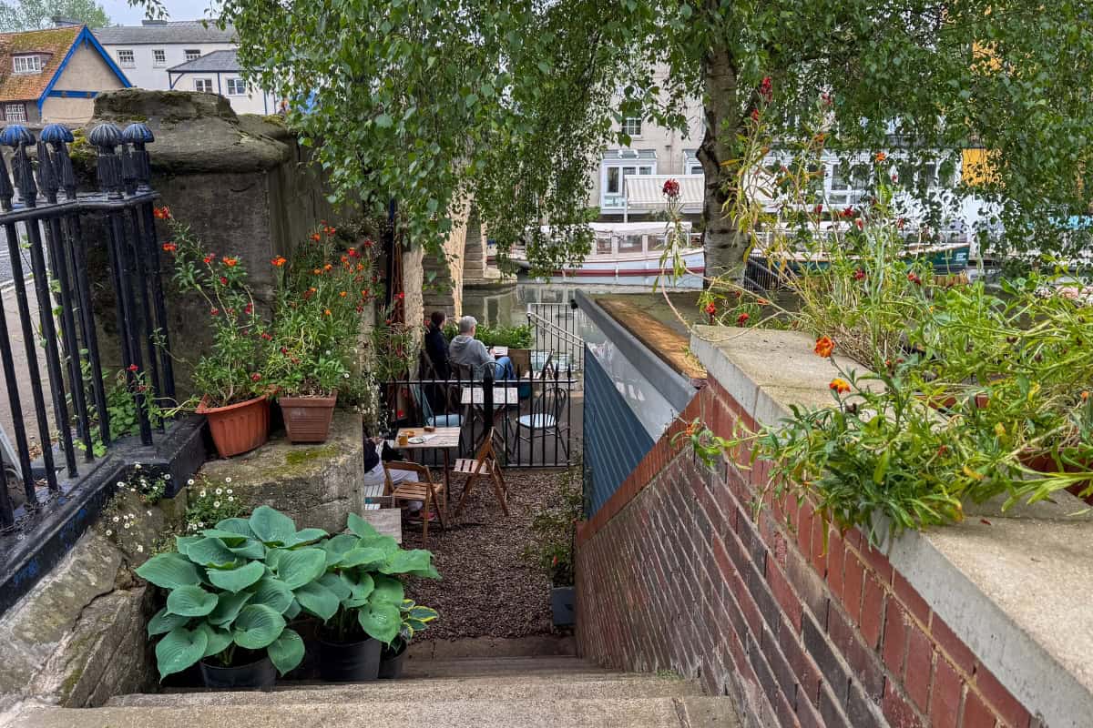 Paper Boat Cafe exterior Oxford riverside