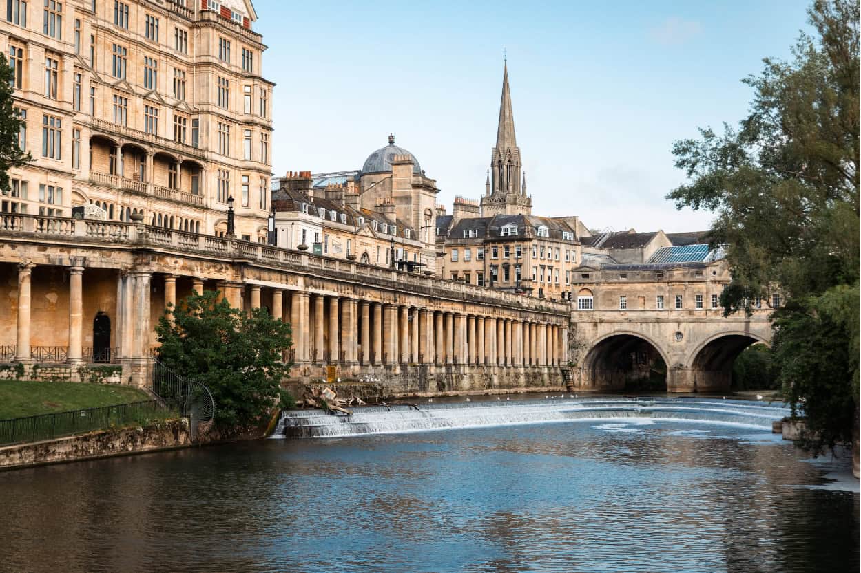 Pulteney Weir with Pulteney Bridge and the Empire Hotel in the background, Bath